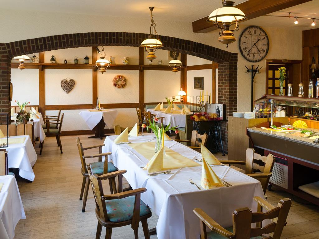 Landhotel Hamburger Hof Nettlingen Exteriör bild